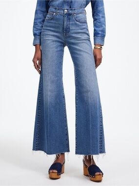 Madewell Curvy Flared wide Leg Jean
